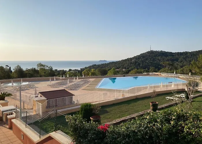 Daire & Blue - Cap Esterel Clim, Vue Et Jardin